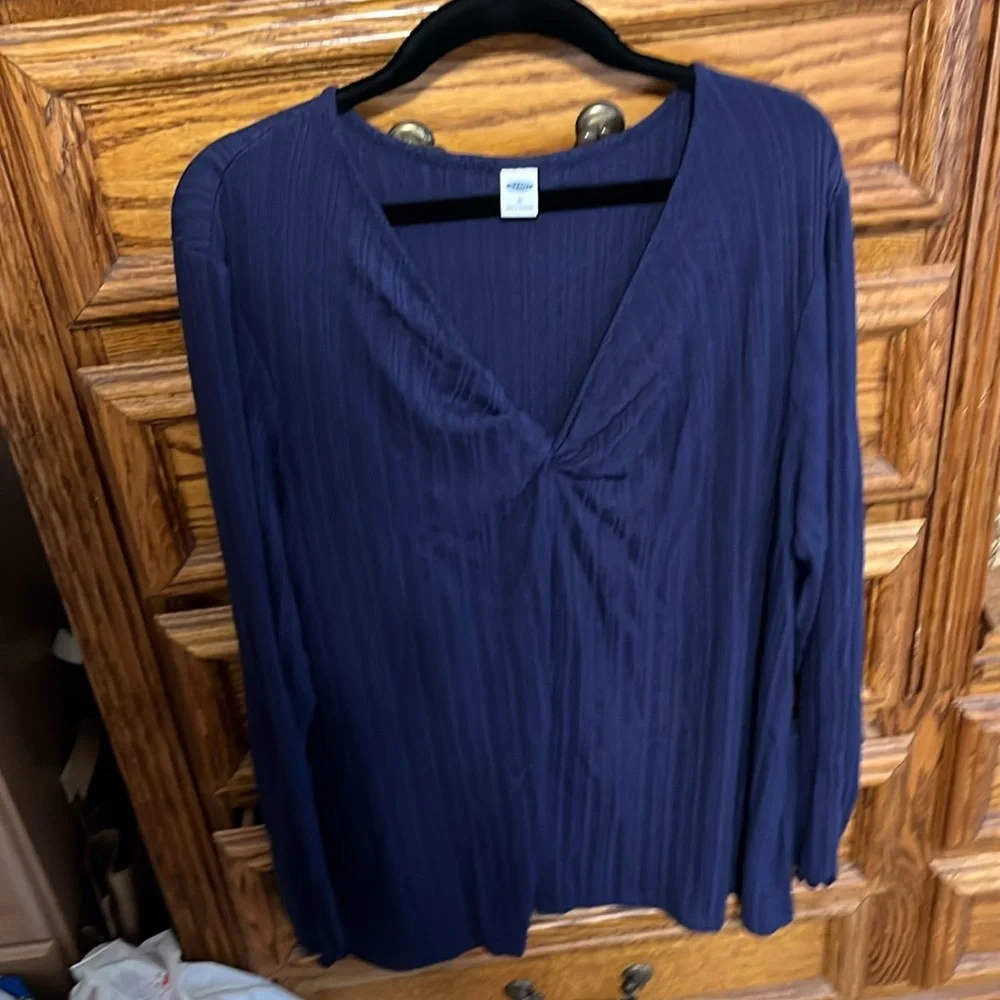 Women’s old Navy long sleeve size XL shirt - Picture 1 of 2